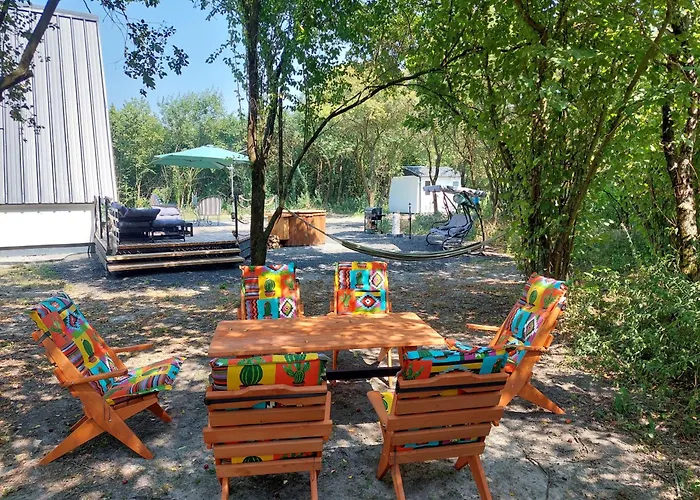 シャレー Farm Haz